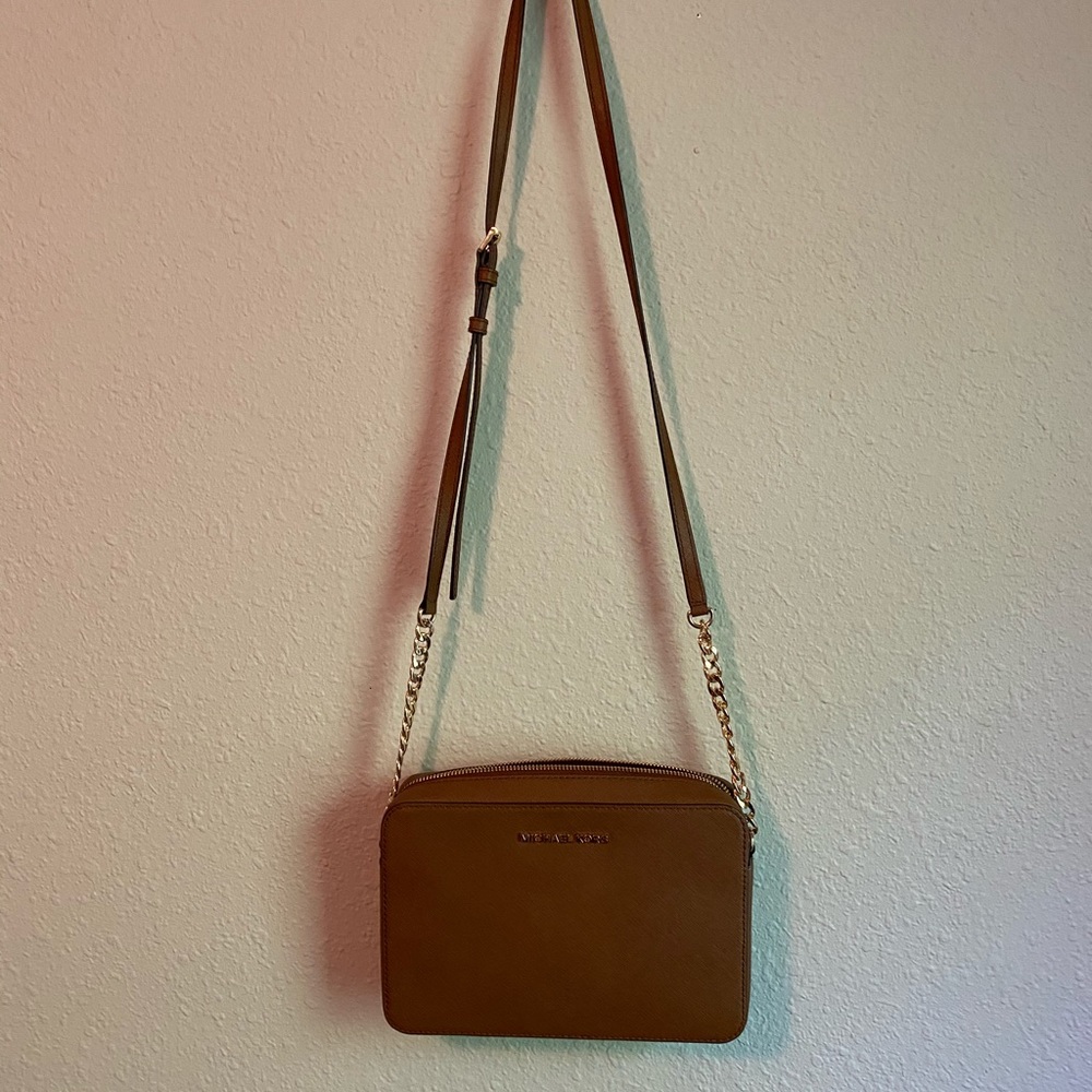 Michaels Kors Jet Set East West Crossbody